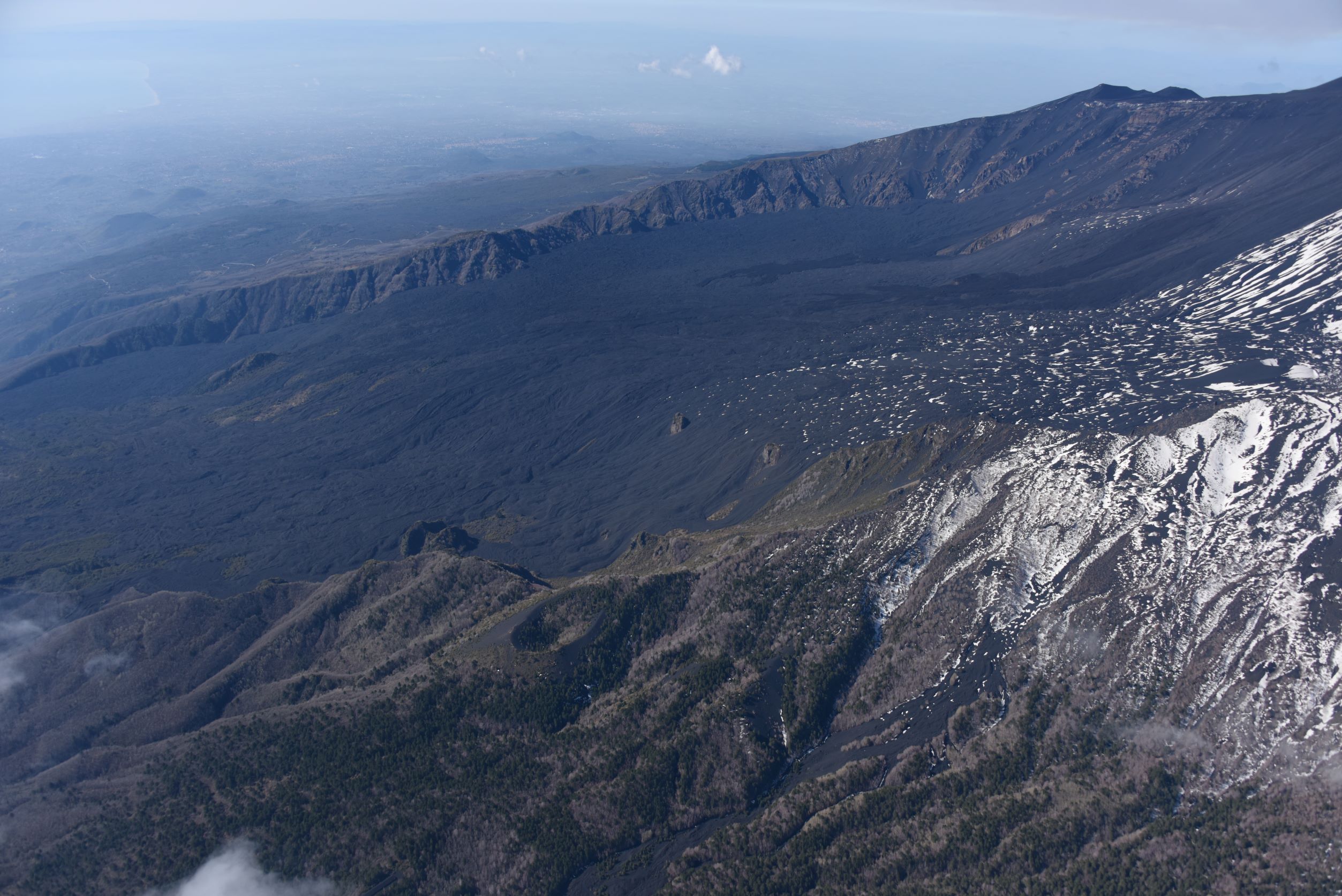 Etna: scoperta l’età della Valle del Bove