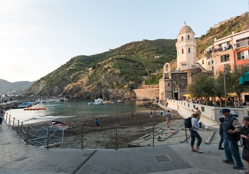 MEERESSEELEHN-STEIGUNG | Eine neue Studie aktualisiert die Küstenrisikobewertung für die Cinque Terre bis zum Jahr 2150.